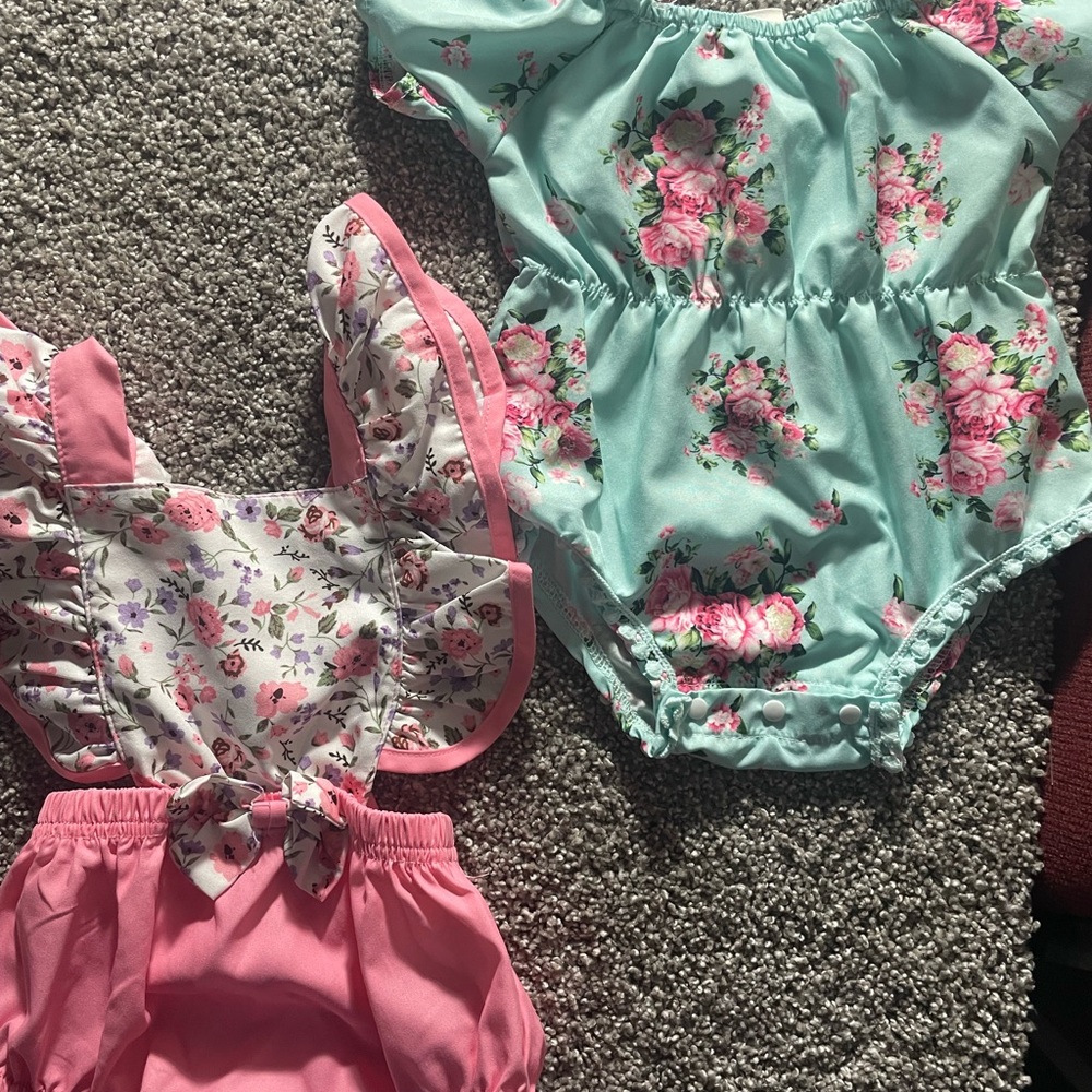 SHEIN Floral Romper Set in Pink and Mint